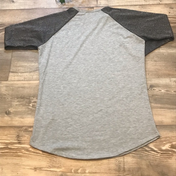 LuLaroe Randy Tee - Picture 7 of 7